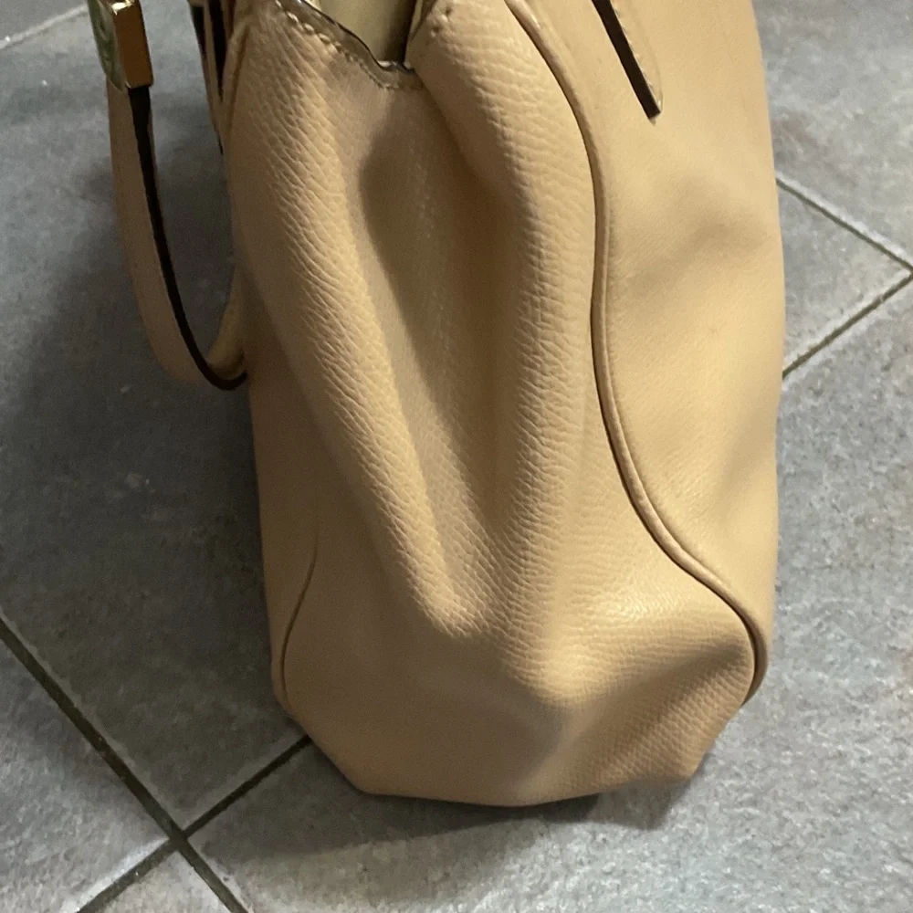 Coach chic shoulder